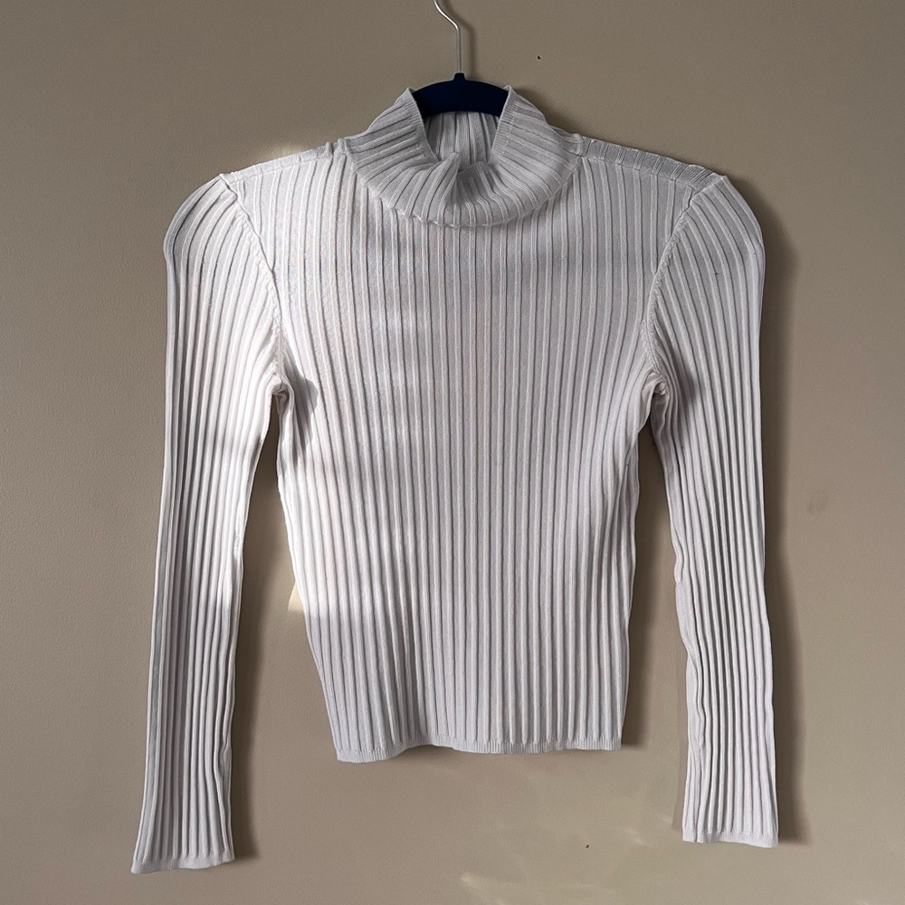 Urban Outfitters Ribbed Stretchy Mock Neck Top Size Medium